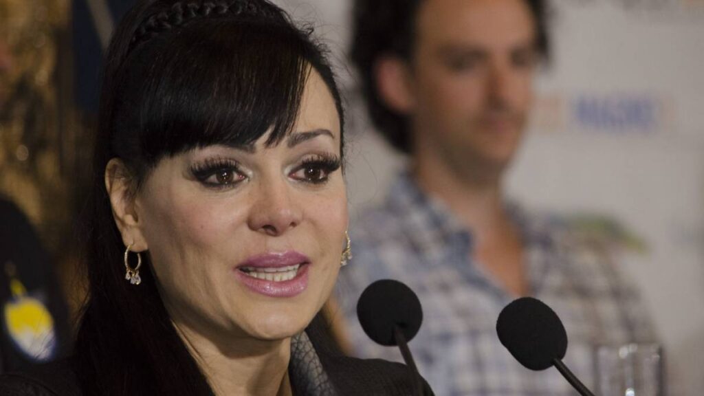 Maribel Guardia se haría cargo del hijo de Julián Figueroa