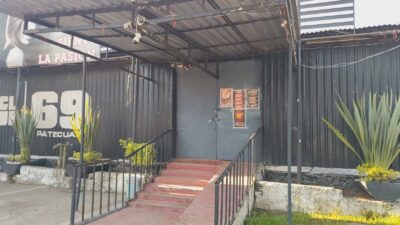 Rafaguean antro “Club 69” en Pátzcuaro y roban a clientes