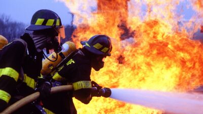 se-registra-fuerte-incendio-en-zona-de-rio-de-los-remedios-video