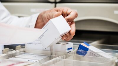 Salud ya adjudicó 73.2% de medicinas faltantes en instituciones públicas