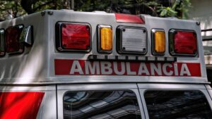 Caos en Autopista Arco Norte por volcadura de tráiler; rutas alternas