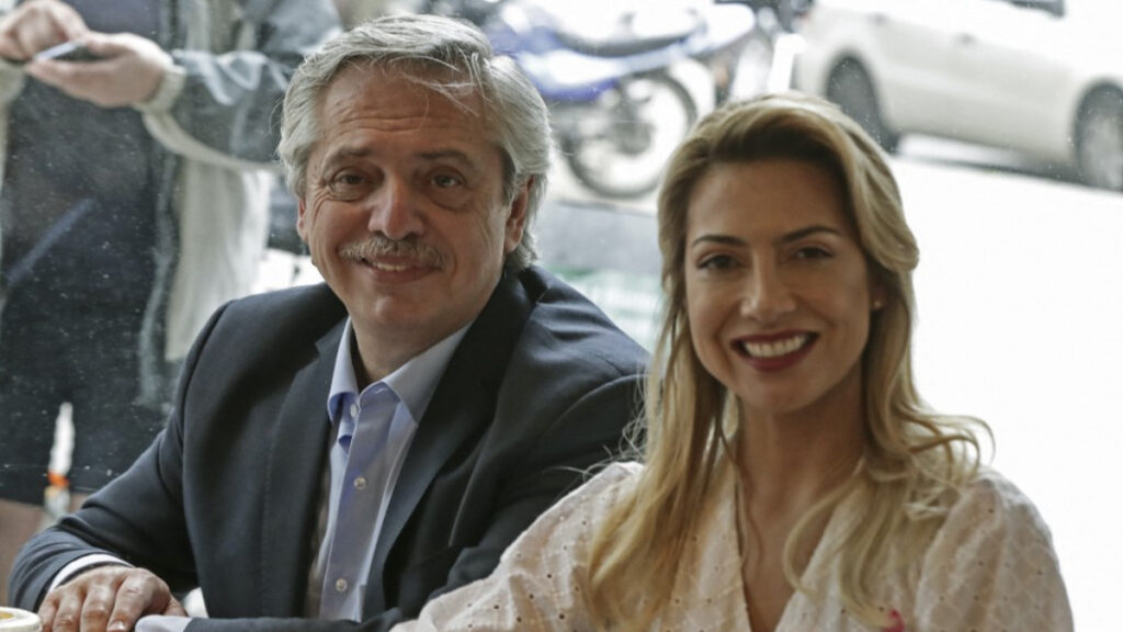 Juez procesa a expresidente argentino Alberto Fernández