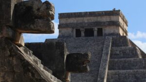 Investigan origen de niños sacrificados en Chichén Itzá