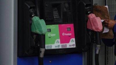 Cómo pagar la gasolina para poder deducirla ante el SAT