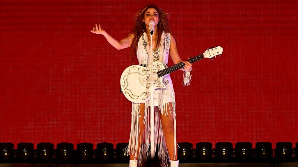 Large Shakira