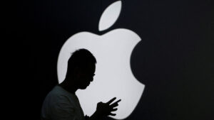 Por primera vez, Apple baja la cortina en una tienda china