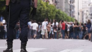 ¡No alcanza! Miles de personas protestan en España contra el alto costo de la vivienda