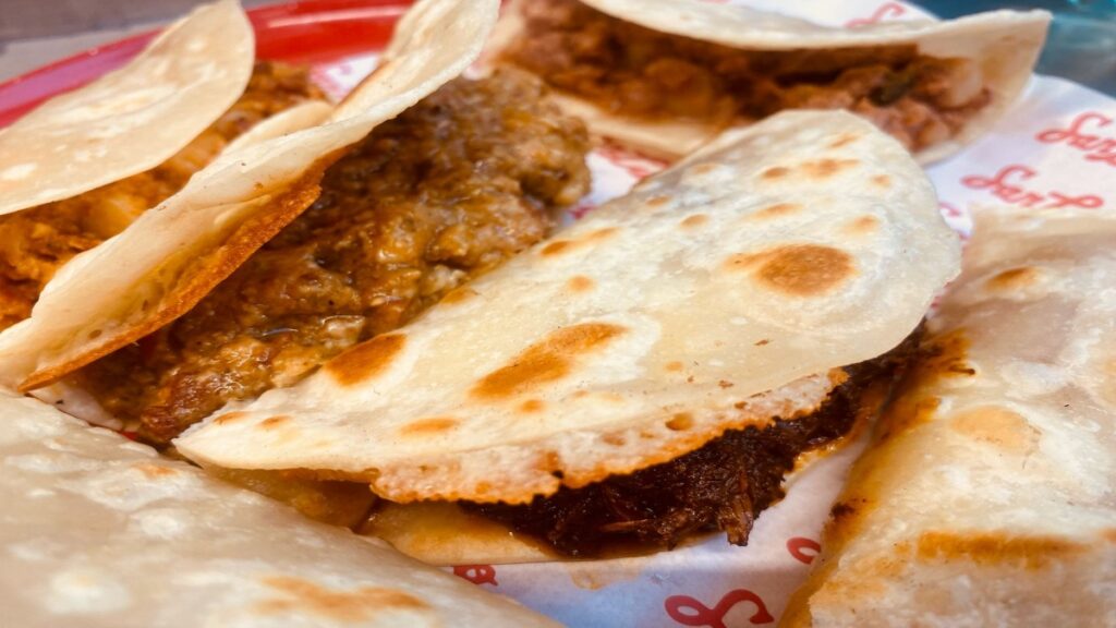 Tacos De Guisado