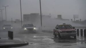 Martes con lluvias torrenciales y calor de más de 45 grados en México