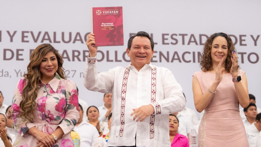 Huacho Díaz presenta Plan Estatal de Desarrollo 2024-2030