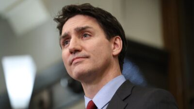 Trudeau asegura que EE. UU. lanzó una guerra comercial contra Canadá