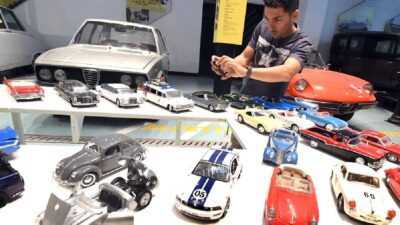 autos clásicos en miniatura club cubano