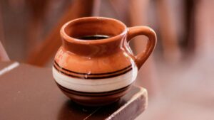 Beber café puede ayudar a envejecer mejor;  qué tipo de café y cuántas tazas recomiendan