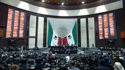 Llegan al congreso 2 iniciativas de Sheinbaum