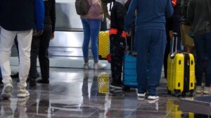¿Le pasó algo a tu equipaje en Semana Santa viajando en avión o autobús? Esto es lo que debes hacer paso a paso