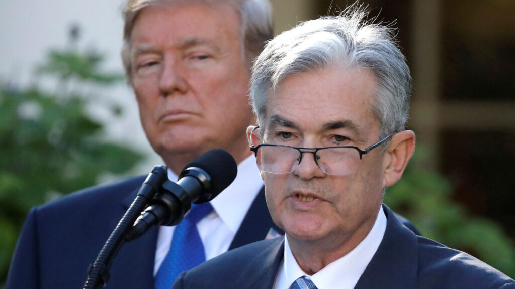 Trump declara que no tiene intención de "despedir" al jefe de la Fed