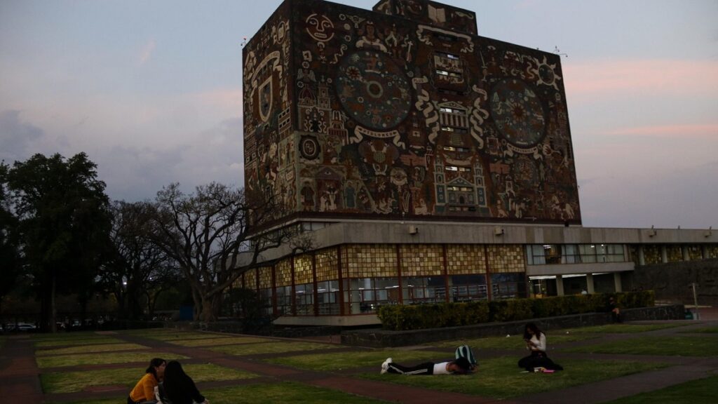 entregan-planteles-de-la-unam-reiteran-eliminar-articulo-15-sobre-expulsion