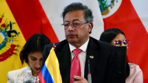 Presidente de Colombia pide a Sheinbaum apoyo para localizar a cantante colombiano desaparecido en México