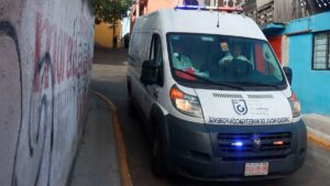 Joven abandona cuerpo de bebé en jardinera de la alcaldía Tlalpan; autoridades ya investigan: VIDEO