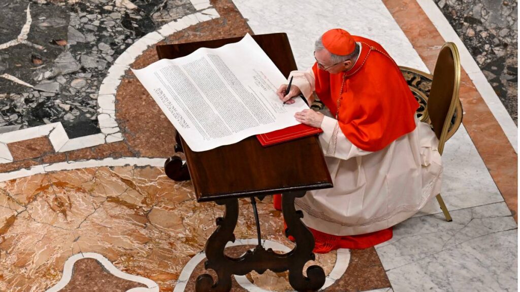 Elección del nuevo papa tras terminar funeral