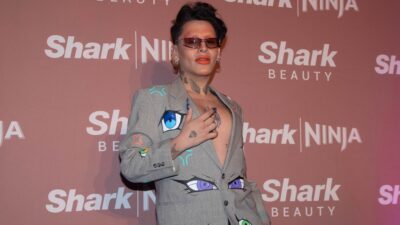 Kunno denunció que un grupo de hombres lo golpeó al salir de un antro en Monterrey, Nuevo León. Te compartimos los detalles.