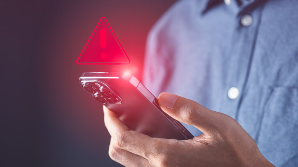 Cómo evitar fraudes por llamadas internacionales, como el +44 del Reino Unido