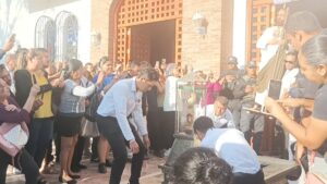 Miles acuden a venerar reliquias de San Judas Tadeo en Puerto Vallarta; así demostraron su fe