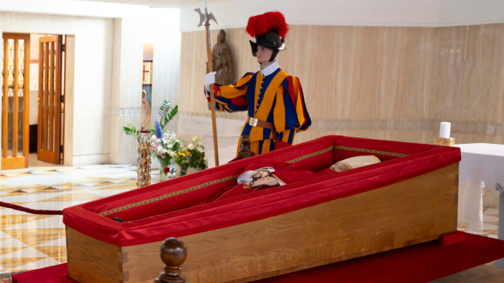 Murió el Papa Francisco: el mundo que deja y el que podría venir