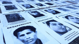 A familias de desaparecidos les piden que no hablen con medios