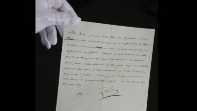 Subastan carta de Napoleón sobre la detención del Papa Pío VII.