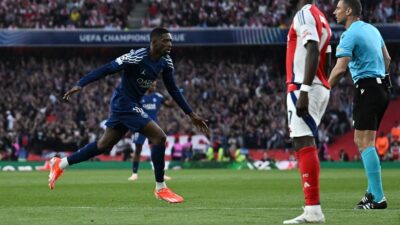 El PSG supera al Arsenal en Londres y pone un pie en la final de la Champions League