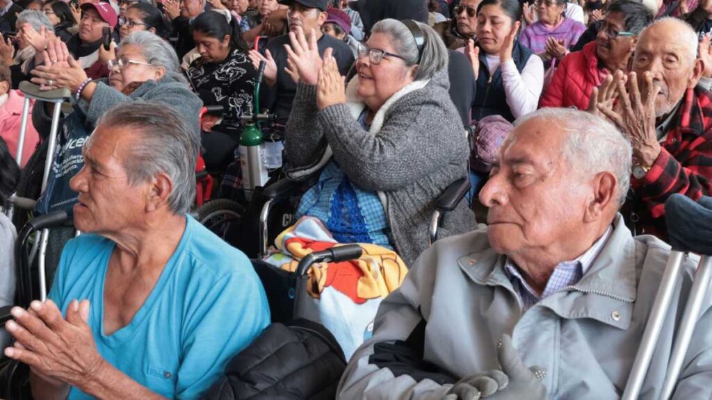 Con la credencial INAPAM se puede acceder a apoyos del Bienestar