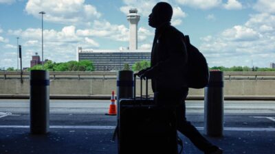 Nuevo corte de comunicaciones afecta operaciones en el aeropuerto de Newark