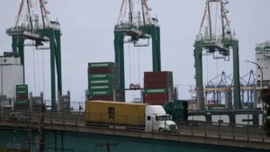 Llegan a EE. UU. los primeros productos chinos con arancel de 145%