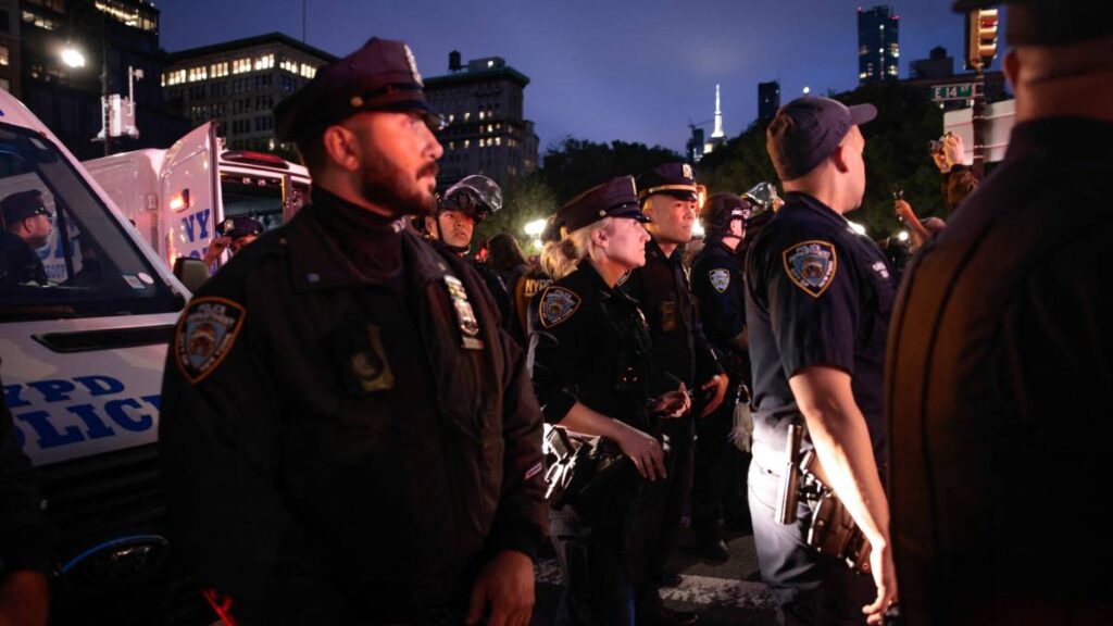 Policía de Nueva York refuerza vigilancia