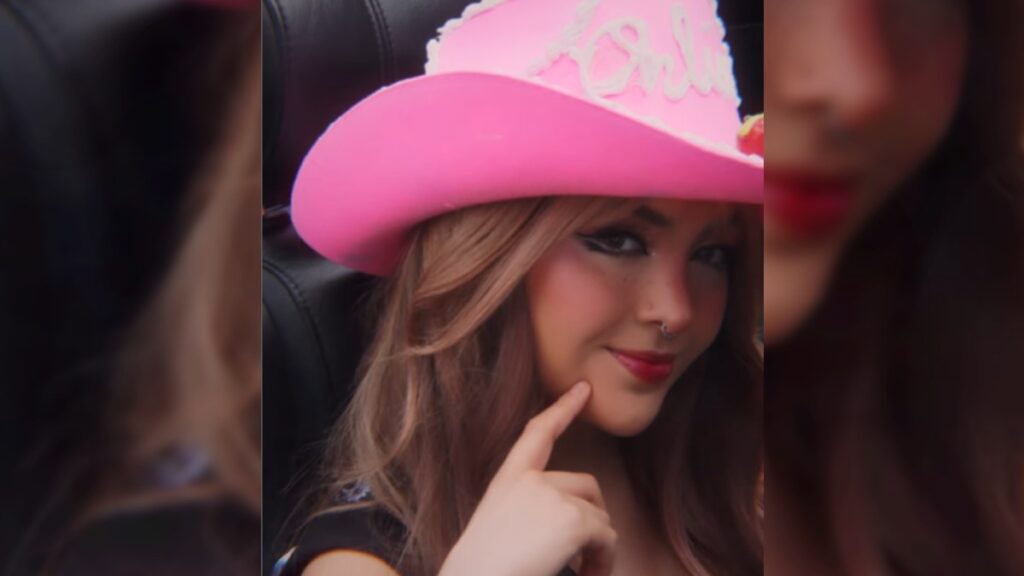 Arigameplays continúa su incursión en la música bajo su alter ego Aria Bela, y lo hace con una propuesta cada vez más audaz.