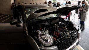 ¿Por qué los mexicanos eligen comprar autos eléctricos? Encuesta revela los 3 principales motivos