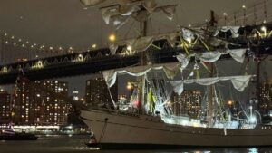 ¿Qué hacía en Nueva York el Buque Cuauhtémoc que chocó contra el puente de Brooklyn?