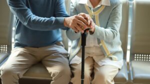 Clausuran asilo Santa Sofía tras denuncia por maltrato físico y verbal contra adultos mayores