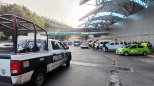 EE.UU. lanza alerta por protesta de CNTE en el AICM