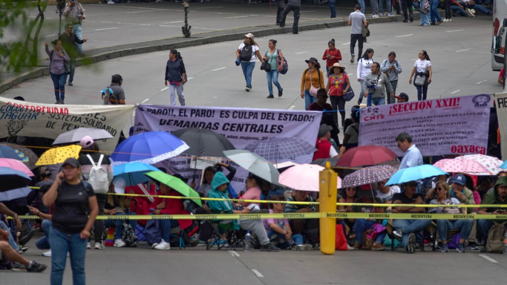 Caos en CDMX: CNTE toma calles y mantiene 9 bloqueos en estas vialidades