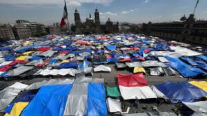 Ciudadanos, molestos por presencia de la CNTE en Reforma: “Ellos tienen que estar en las aulas”, afirman