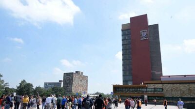Los exalumnos de la UNAM pueden tramitar su credencial.