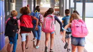 Vacaciones 2025-2026: ¿cuándo caen y cuánto durarán?