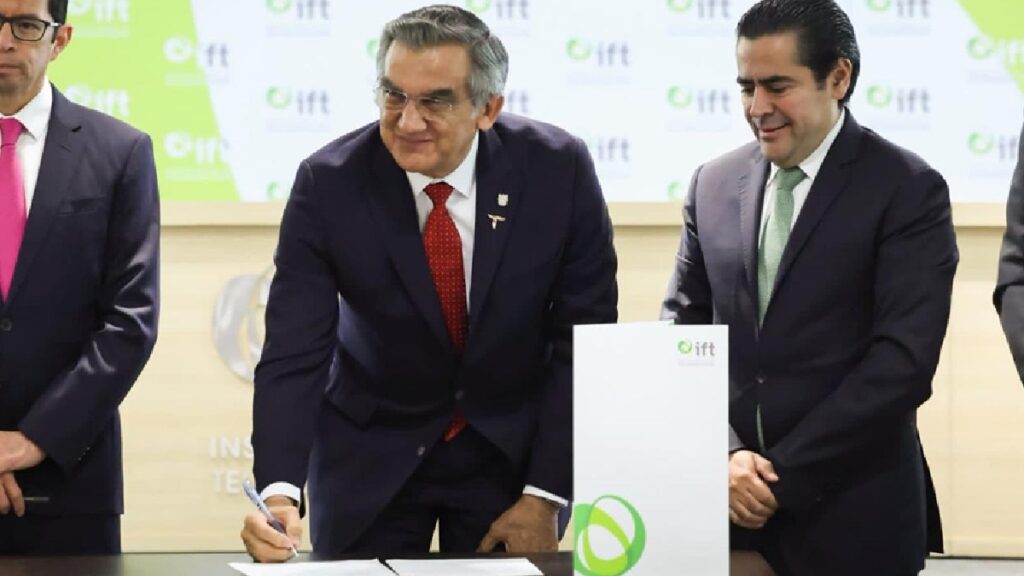 Entrega IFT concesiones de radio y tv a Tamaulipas