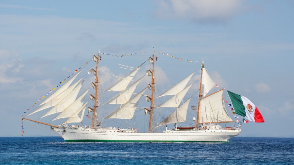 Historia Del Buque Barco Mexicano Que Choco Con El Puente Brooklyn