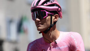 “Maglia Rosa”: ¿qué es y por qué el mexicano Isaac del Toro viste de rosa en el Giro de Italia?