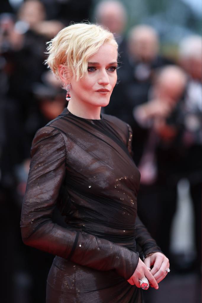 Julia Garner