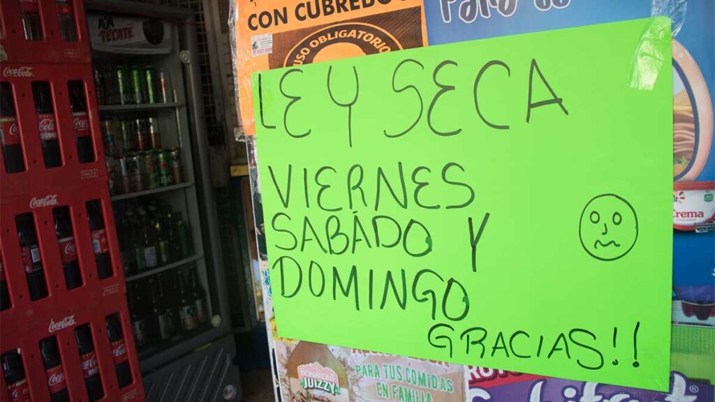 El fin de semana se restringirá la venta de alcohol.