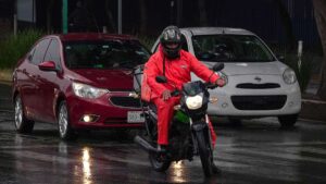 Clima en México 30 de mayo: tormenta tropical Alvin y frente frío provocan lluvias intensas y oleaje elevado